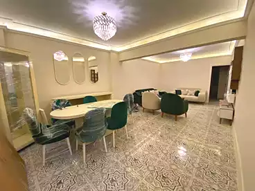 شقق للبيع في شارع البرنسيسة، البيطاش، 100 متر