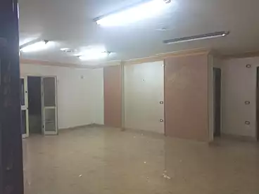 عقارات للإيجار في شارع ابو داود الظاهري، مدينة نصر، 200 متر
