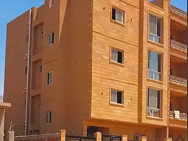 مباني للبيع في المجاورة الثالثة، حي البنفسج - الحي السادس، 209 متر