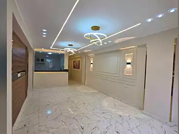 شقق للبيع في شارع المجزر الالي، اللبيني، 140 متر