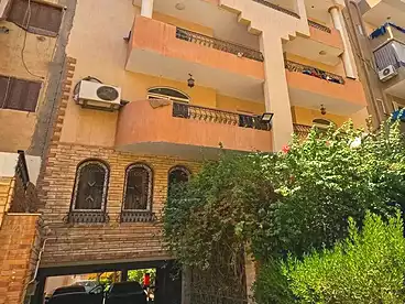 مباني للبيع في شارع 6، الحي الرابع، 1000 متر