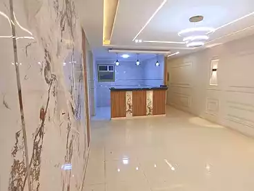 شقق للبيع في شارع المجزر الالي، اللبيني، 150 متر