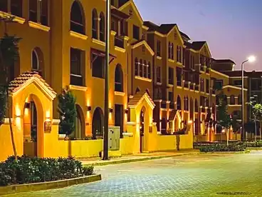 Apartment للبيع في كمبوند معادى فيو - المعادي للتنمية والتعمير، كمبوند بمدينة الشروق، 130 متر