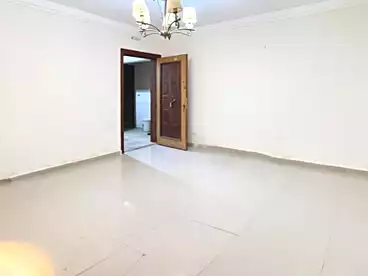 شقق للبيع في شارع فاموس، كامب شيزار، 125 متر