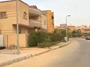 شقق للبيع في شارع محمد فريد أبو حديد، جنوب الاكاديميه (د)، 275 متر