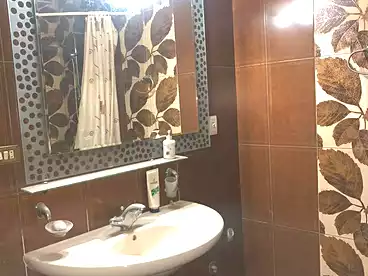 شقق للبيع في اللبيني، فيصل، 220 متر