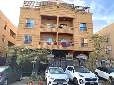 للبيع في عبد الفتاح احمد، شارع الشهيد، 220 متر