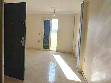 Apartments For sale in Ibrahim Abd El Razik St, Ain Shams El Sharkia, 80 sqm