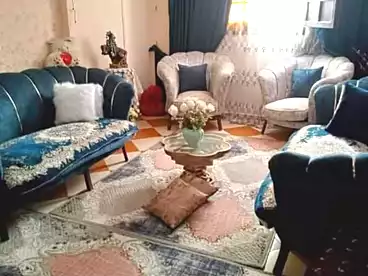 شقق للبيع في شارع الطيار، البيطاش، 100 متر