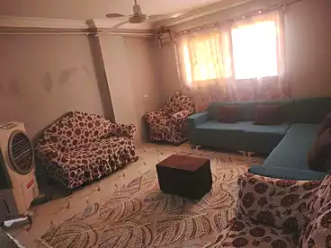 شقق للإيجار في شارع رايل، منشية عين حلوان، 90 متر
