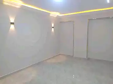 Apartments For sale in El Shareaa El Gadid St., Shubra El Khaima, 140 sqm