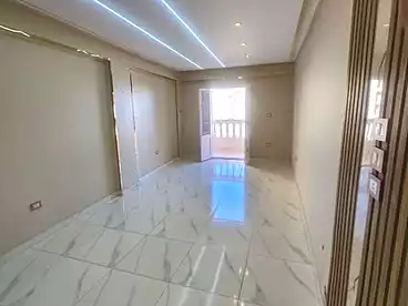 شقق للبيع في الفلكي، السيوف، 100 متر