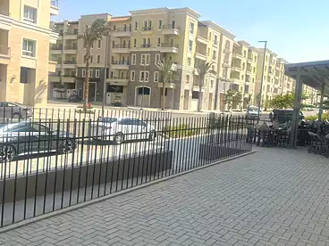 تجاري للإيجار في ميفيدا بيزنس بارك - كمبوند ميفيدا، كمبوند ميفيدا - اعمار، 271 متر