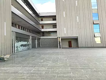 Commercial For sale in El Mostakbal St., Fourth Neighborhood, 93 sqm