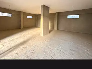 Commercial For rent in Neighbourhood 6, 15th of May, 175 sqm