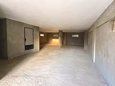 Commercial For rent in Neighbourhood 6, 15th of May, 175 sqm