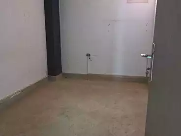 Factory For rent in Industrial Zone, New Cairo - 5th Settlement, 300 sqm