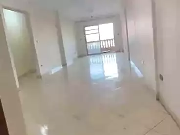 عقارات للإيجار في محرم بك، الاسكندرية، 120 متر