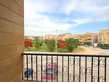 شقق للبيع في شارع سعد بن معاذ، النرجس 6، 220 متر