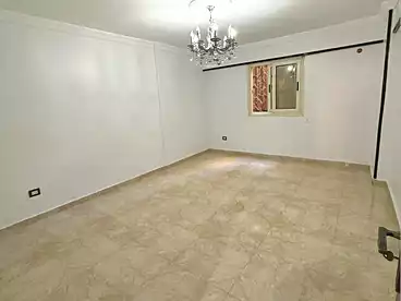 Apartments For sale in Gamal Abdel Nasser St., El Mandara, 165 sqm