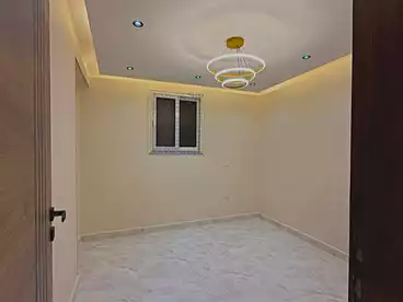 شقق للبيع في اللبيني، فيصل، 150 متر