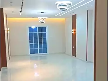 شقق للبيع في اللبيني، فيصل، 160 متر