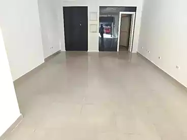 Administrative For rent in Ganaklis, Alexandria, 125 sqm