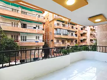عقارات للبيع في شاطئ النخيل - ٦ اكتوبر، العجمي، 100 متر