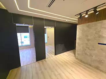 Offices For rent in Northern 90th St., 90th Street, 78 sqm