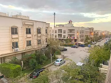 Apartments For sale in Third Sector, New Cairo - 5th Settlement, 185 sqm