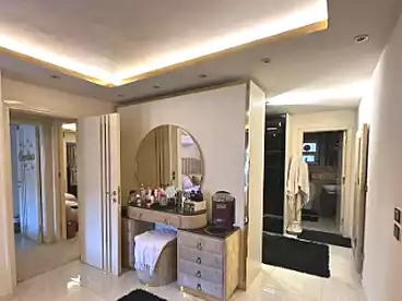 شقق للبيع في رمسيس، وسط البلد، 235 متر