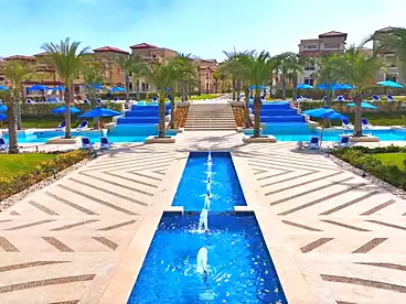 Apartments For sale in El Patio Oro Compound - La Vista, Compounds in New Cairo, 168 sqm