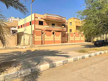 فلل للبيع في شارع الإمام البخاري، حي الأشجار - الحي المتميز، 620 متر