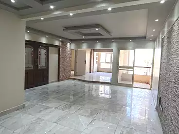 عقارات للإيجار في محرم بك، الاسكندرية، 130 متر