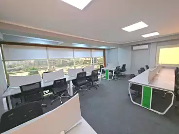 للإيجار في شارع اللاسلكي، المعادي الجديدة، 250 متر