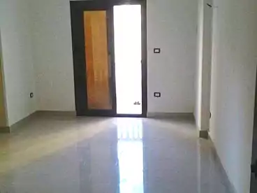 شقق للبيع في أبو يوسف، العجمي، 100 متر