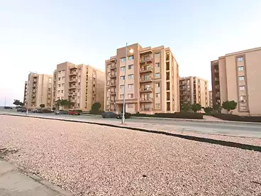 للبيع في شارع عبد الله بن مسعود، النرجس 6، 240 متر
