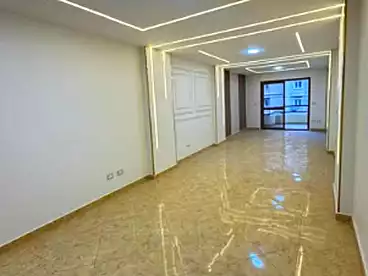 شقق للبيع في شارع محمود العيسوي، سيدي بشر بحري، 150 متر