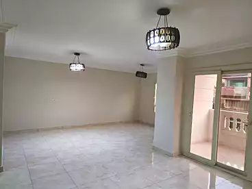 Apartments For rent in Abo El Qasm El Mahdi St., Seventh District, 185 sqm
