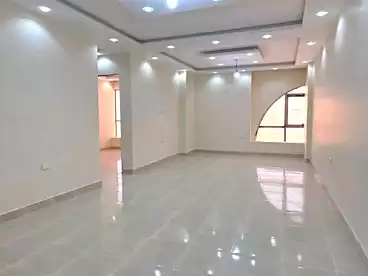 مكاتب للإيجار في شارع كارفور الرئيسي، زهراء المعادي، 125 متر