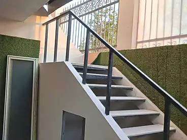عقارات للإيجار في شارع الكورنيش، مدينة المعراج، 325 متر