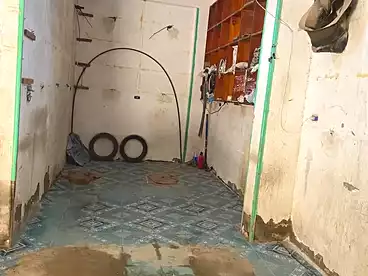 تجاري للبيع في أبو يوسف، العجمي، 44 متر