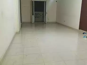 عقارات للإيجار في شارع جمال عبد الناصر، سيدي بشر بحري، 140 متر