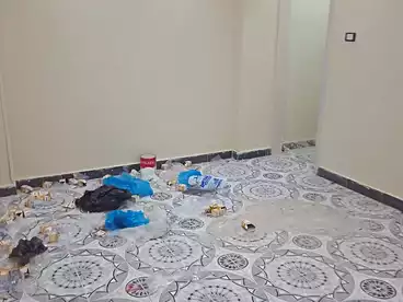شقق للبيع في شارع مسجد الصالحين، البيطاش، 100 متر