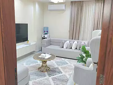 Apartment with Garden For sale in Neighbourhood 10, 15th of May, 200 sqm