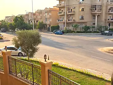 Residential For sale in Abou Obaida Ibn El-Garah St., El Yasmeen 5, 225 sqm