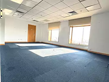in Northern 90th St., 90th Street, 1200 sqm