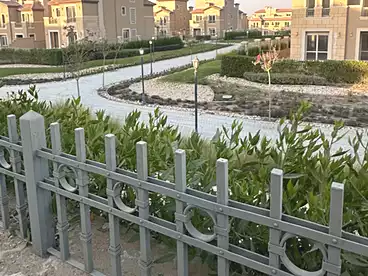 فلل للبيع في كمبوند لافيستا سيتى، الحي السكني الرابع - R4، 275 متر