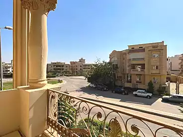 عقارات للبيع في المجاوره الأولى، الحي التاسع، 300 متر