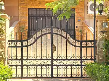 عقارات للبيع في شارع البستان، الحي السابع، 225 متر